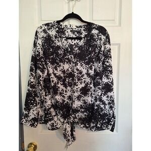 Talbots Button Up‎ Blouse Womans 2X Pet Black White Abstract Tie Front Hem